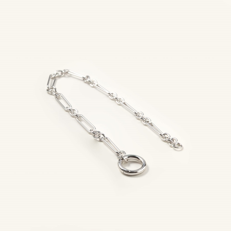 Bransoletka srebrna z kółeczkiem na zawieszki.