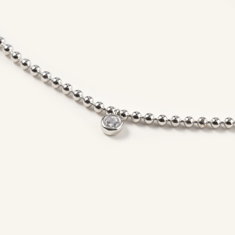 Naszyjnik srebrny z cyrkonią.