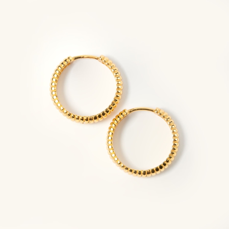 Kolczyki pozłacane średnie koła.