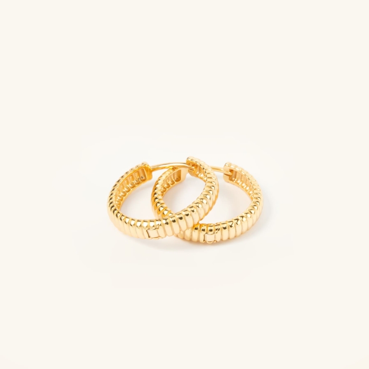 Kolczyki pozłacane średnie koła.