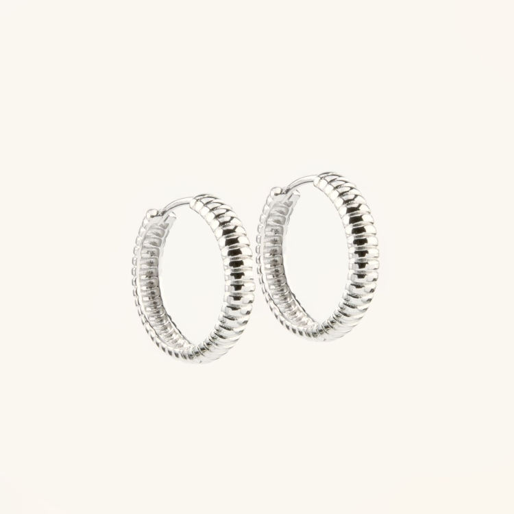 Kolczyki srebrne małe koła.