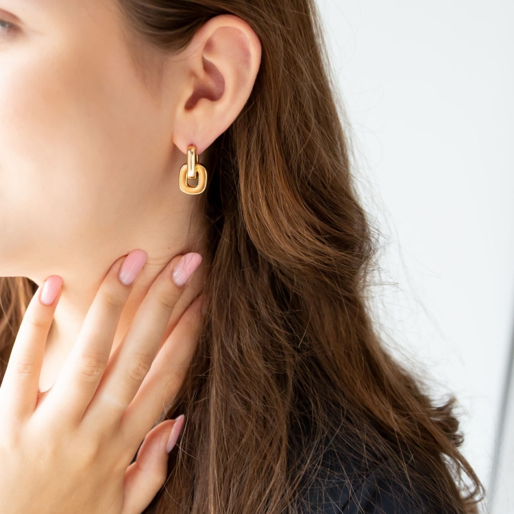 Kolczyki ogniwa srebrne pozłacane.